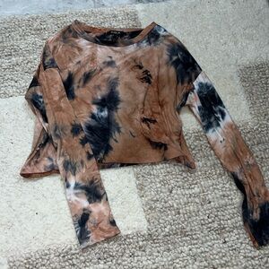 Long sleeve tie dye top